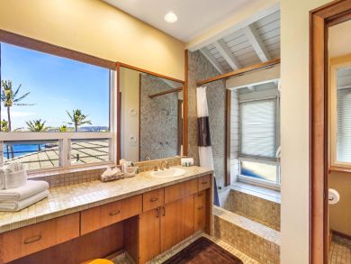 Spacious Bathroom
